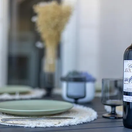 Nid Ensoleille - A Proximite De La * آركاشو