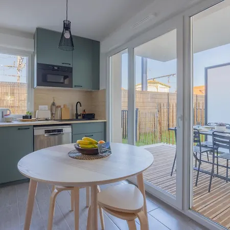 Nid Ensoleille - A Proximite De La آركاشو